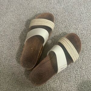 Reef Cushion Vista Hi’s size 8